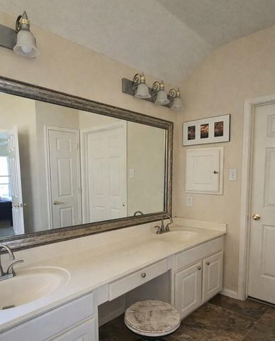 4123 Ridgepoint Drive, Pearland, TX 77584