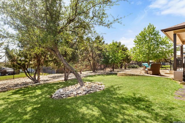 950 Live Oak Dr, Spring Branch, TX 78070