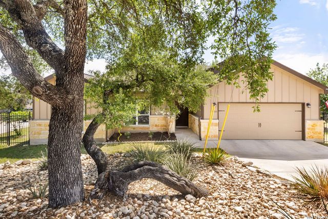 950 Live Oak Dr, Spring Branch, TX 78070