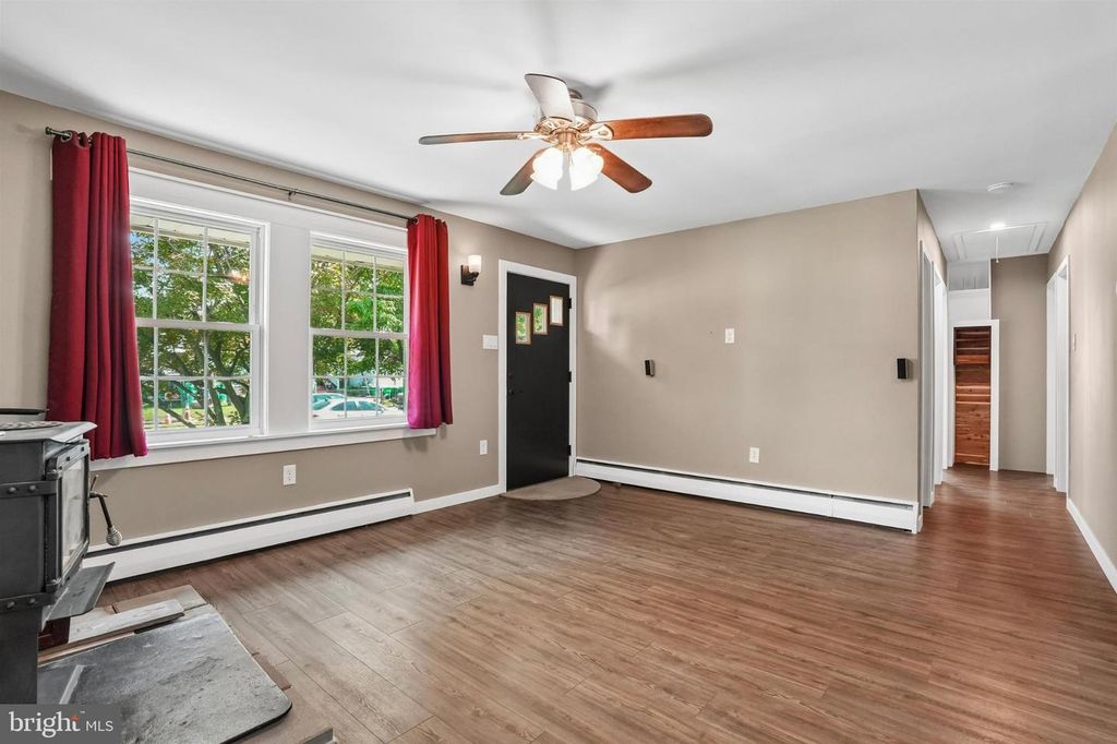 3213 MALINDA DR, BRISTOL, PA 19007 — photo 5