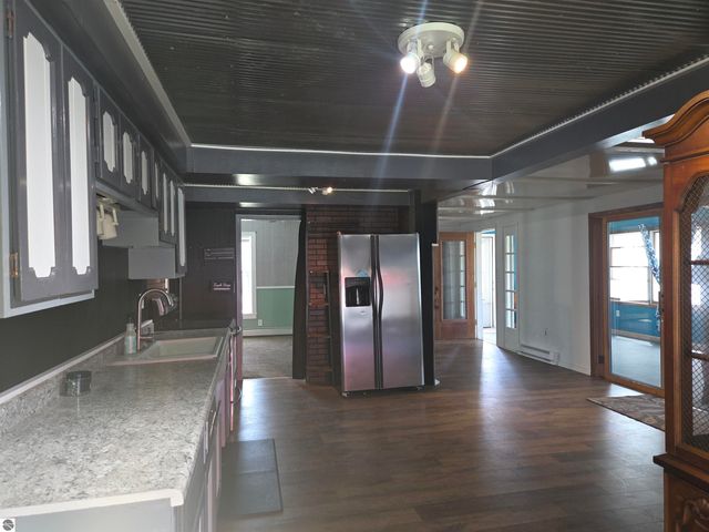 9368 School Street, Lake, MI 48632