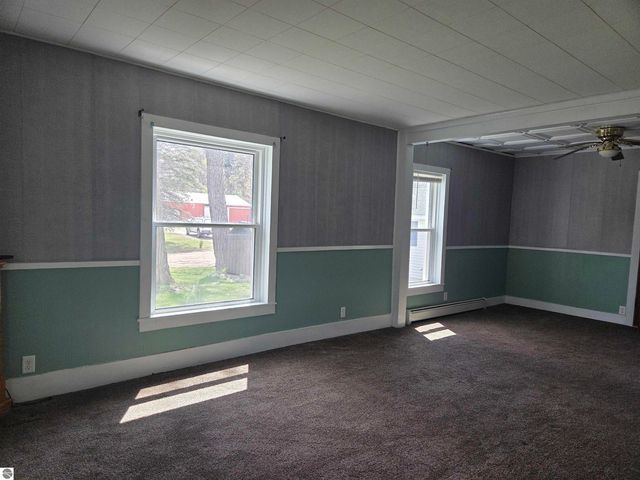 9368 School Street, Lake, MI 48632