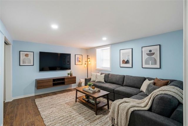 1717 Cambridge Avenue, Kansas City, MO 64126