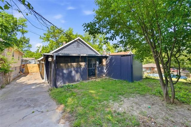 1717 Cambridge Avenue, Kansas City, MO 64126