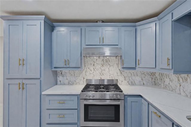 1717 Cambridge Avenue, Kansas City, MO 64126