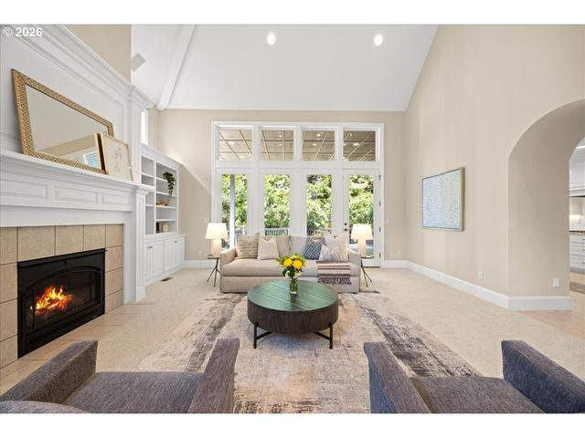 5436 Sw CHAMPION Pl, Portland, OR 97225