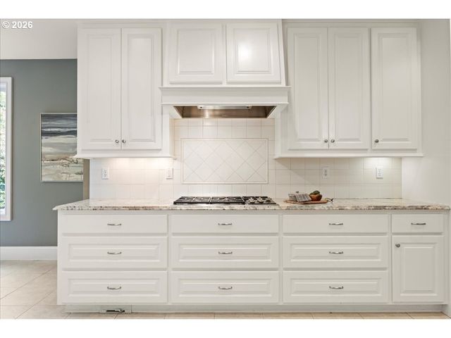 5436 Sw CHAMPION Pl, Portland, OR 97225