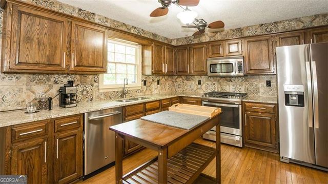 15 ALICE Way, Hiram, GA 30141