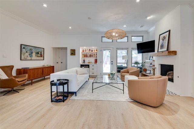 2919 Sweet Briar Street, Grapevine, TX 76051