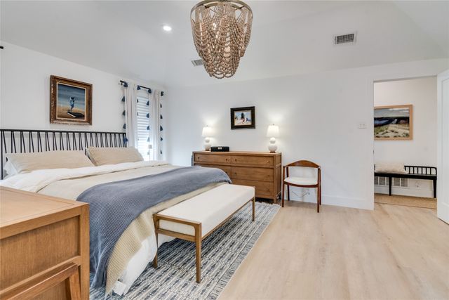 2919 Sweet Briar Street, Grapevine, TX 76051