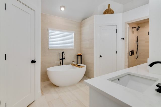 2919 Sweet Briar Street, Grapevine, TX 76051