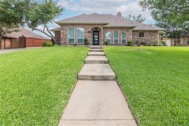 2919 Sweet Briar Street, Grapevine, TX 76051