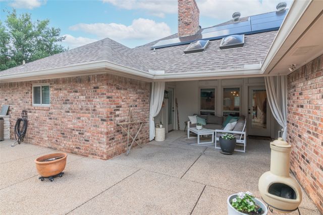 2919 Sweet Briar Street, Grapevine, TX 76051