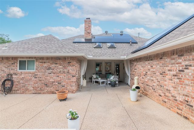 2919 Sweet Briar Street, Grapevine, TX 76051
