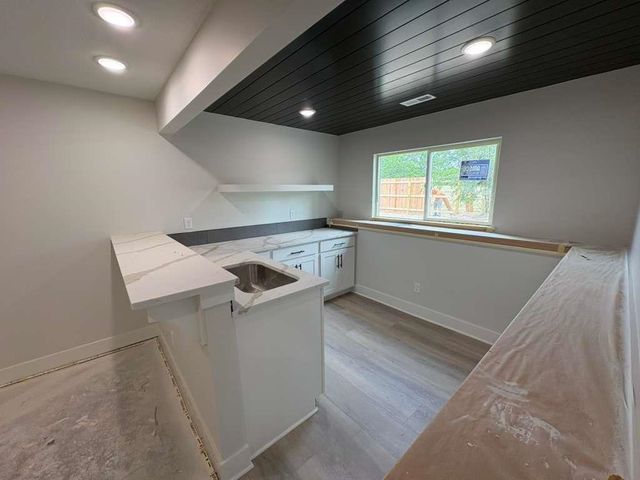 3014 E Sunflower Dr, Derby, KS 67037