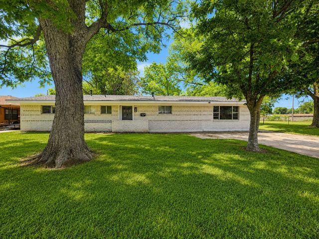 1106 Caroline Drive, Bossier City, LA 71112