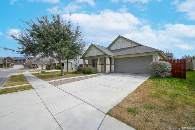 842 Wall, New Braunfels, TX 78130