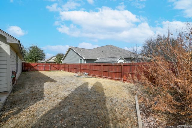 842 Wall, New Braunfels, TX 78130