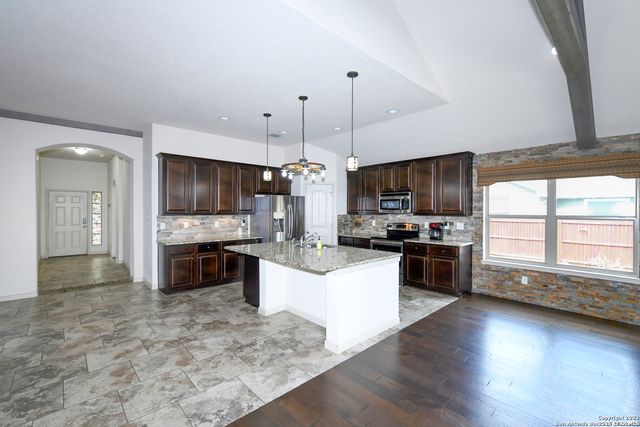 842 Wall, New Braunfels, TX 78130