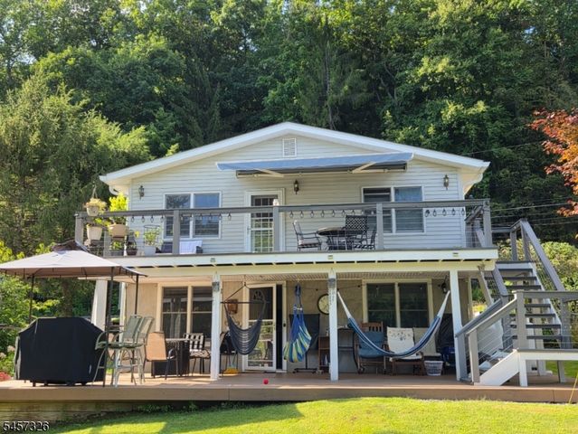 101 Woods Rd, Sandyston Twp., NJ 07826