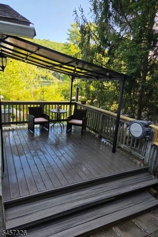 101 Woods Rd, Sandyston Twp., NJ 07826