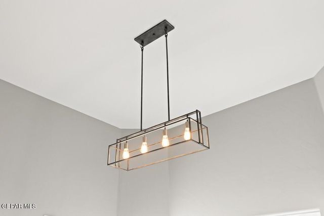 956 KEENLAND Avenue, El Paso, TX 79932