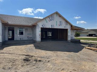 7110 Waterview Drive, Cedar Rapids, IA 52404