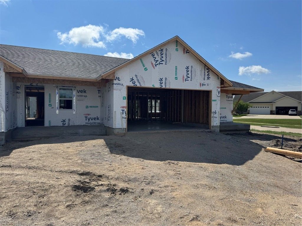 7110 Waterview Drive, Cedar Rapids, IA 52404