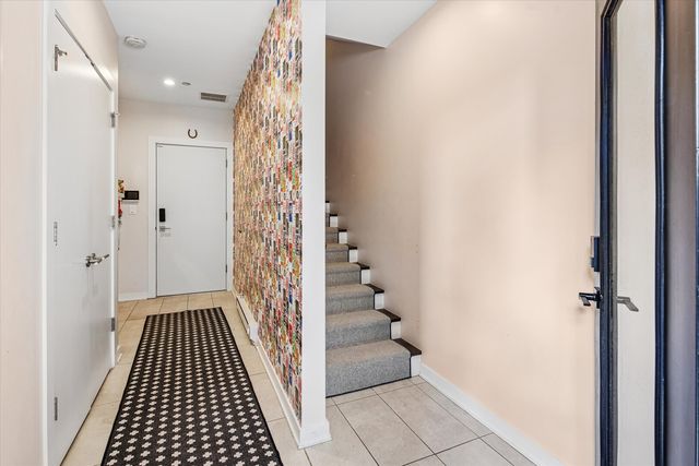 1650 W Division Street G, Chicago, IL 60622