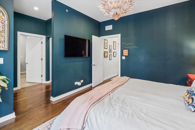 1650 W Division Street G, Chicago, IL 60622