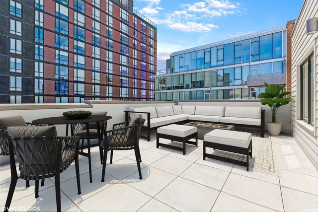 1650 W Division Street G, Chicago, IL 60622