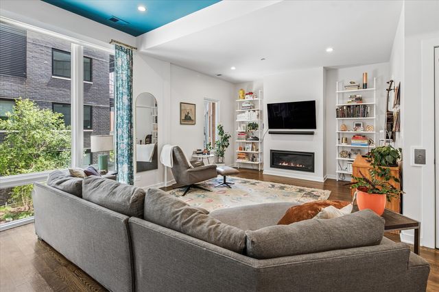 1650 W Division Street G, Chicago, IL 60622