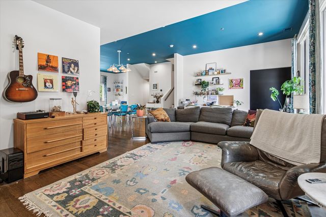 1650 W Division Street G, Chicago, IL 60622