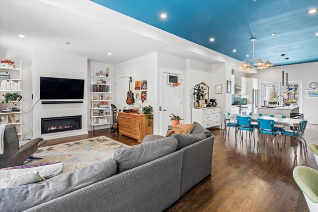 1650 W Division Street G, Chicago, IL 60622