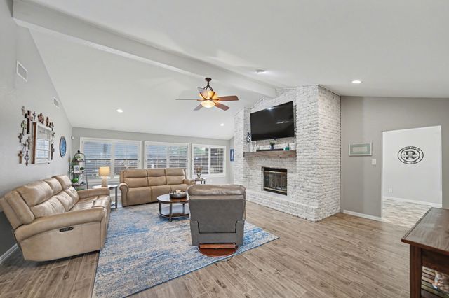 2701 Ridge Top Lane, Arlington, TX 76006