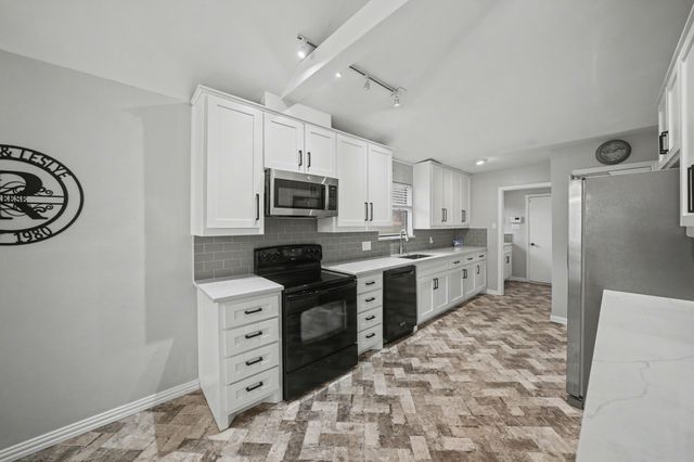 2701 Ridge Top Lane, Arlington, TX 76006