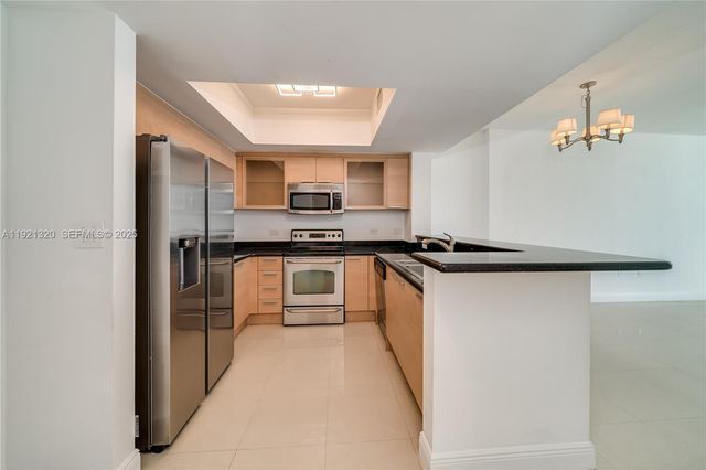 140 S Dixie Hwy 602, Hollywood, FL 33020