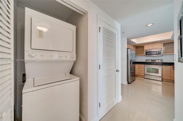 140 S Dixie Hwy 602, Hollywood, FL 33020