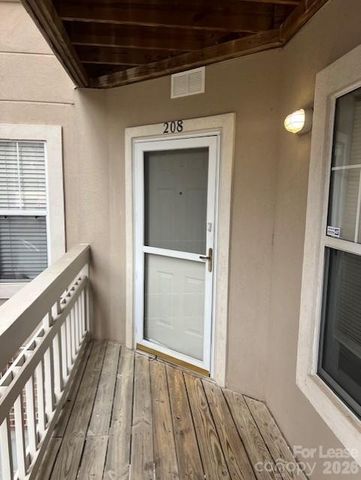 103 Pier 33 Drive 208, Mooresville, NC 28117