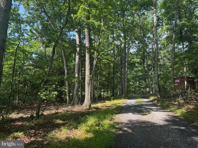 133 PEPPER LN, Great Cacapon, WV 25422