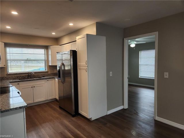 1904 Santa Barbara BLVD 4, Cape Coral, FL 33991