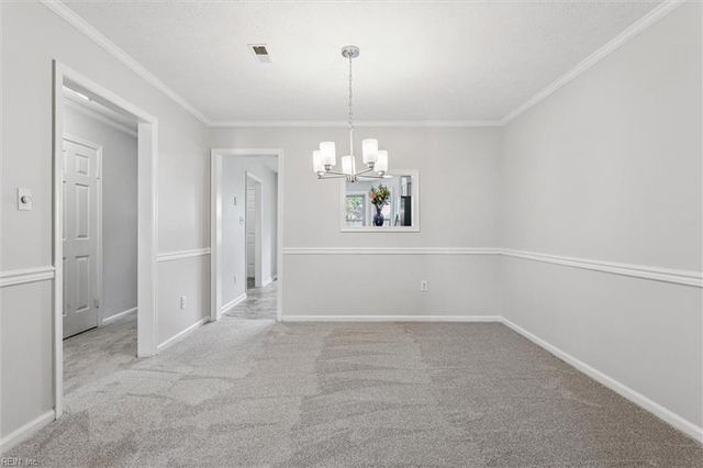 81 Dawn LN, Hampton, VA 23666