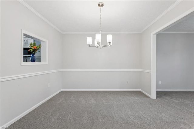 81 Dawn LN, Hampton, VA 23666