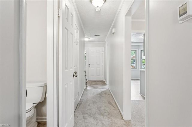 81 Dawn LN, Hampton, VA 23666