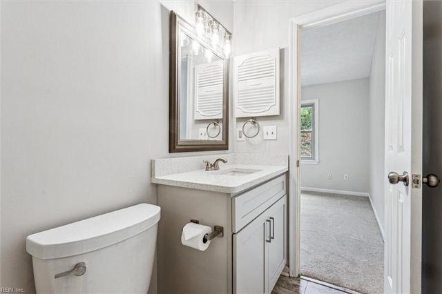 81 Dawn LN, Hampton, VA 23666