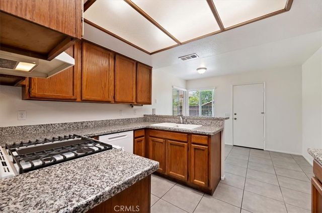 1248 Shakespeare, Riverside, CA 92506