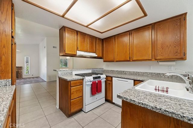 1248 Shakespeare, Riverside, CA 92506