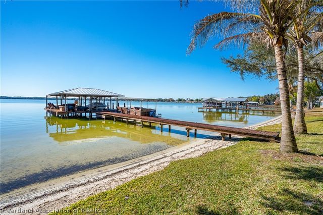 36 Twin Lakes Road, Lake Placid, FL 33852