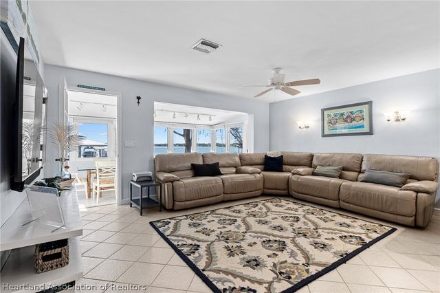 36 Twin Lakes Road, Lake Placid, FL 33852