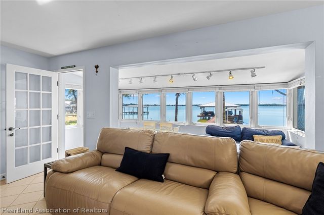 36 Twin Lakes Road, Lake Placid, FL 33852